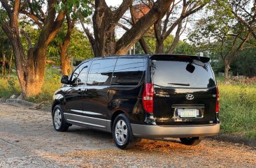 Selling White Hyundai Starex 2011 in Parañaque