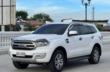 Sell White 2017 Ford Everest in Parañaque