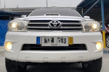 2010 Toyota Fortuner  2.8 V Diesel 4x4 AT in Quezon City, Metro Manila