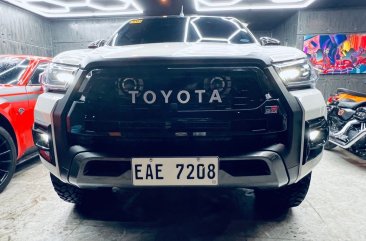 Bronze Toyota Hilux 2022 for sale in Automatic