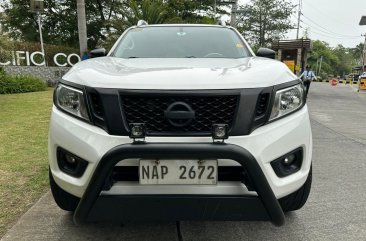 Selling White Nissan Navara 2018 in Las Piñas