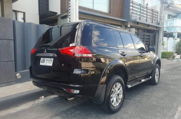 White Mitsubishi Montero 2015 for sale in Manila