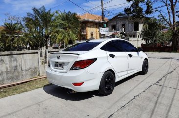 Sell White 2015 Hyundai Accent in Guagua