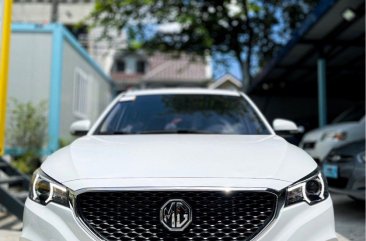 Selling White Mg Zs 2020 in Quezon City