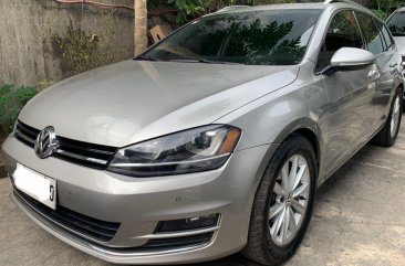 White Volkswagen Golf 2018 for sale in Pasig
