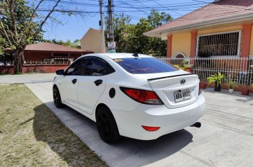 Sell White 2015 Hyundai Accent in Guagua