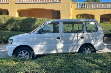 Selling White Mitsubishi Adventure 2016 in Las Piñas