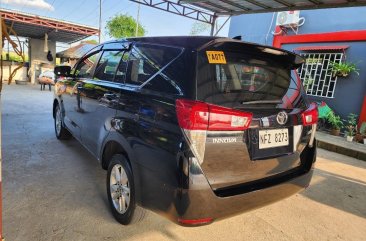 Selling White Toyota Innova 2020 in Manila