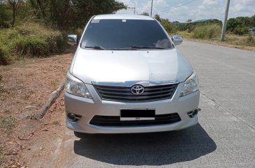 White Toyota Innova 2014 for sale in General Trias