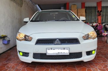 White Mitsubishi Lancer 2014 for sale in Automatic