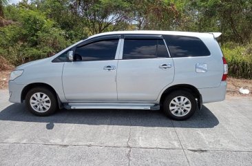 White Toyota Innova 2014 for sale in General Trias
