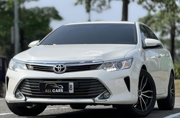 2016 Toyota Camry in Makati, Metro Manila