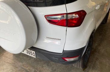 Selling White Ford Ecosport 2022 in Alaminos