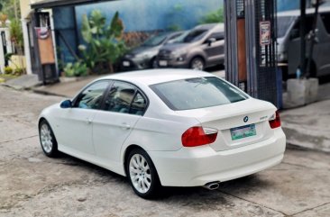 Selling White Bmw 320I 2008 in Bacoor