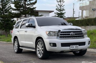 Pearl White Toyota Sequoia 2010 for sale in Parañaque