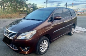 White Toyota Innova 2012 for sale in Automatic