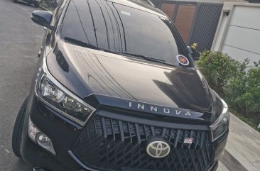 White Toyota Innova 2018 for sale in Quezon City