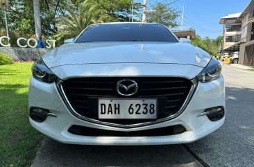 White Mazda 3 2018 for sale in Automatic