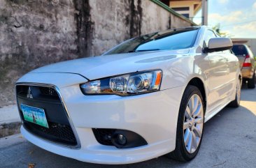 White Mitsubishi Lancer 2010 for sale in Automatic