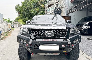 Selling White Toyota Fortuner 2017 in Bacoor