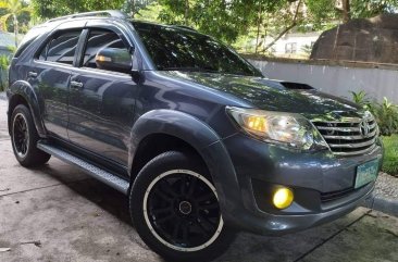 Selling White Toyota Fortuner 2014 in Manila