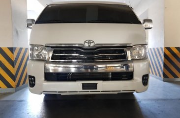 Sell Pearl White 2011 Toyota Hiace Super Grandia in Pasay