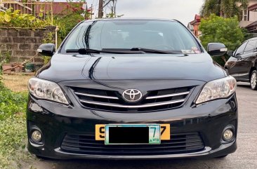 Selling White Toyota Altis 2011 in Las Piñas