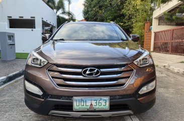 White Hyundai Santa Fe 2013 for sale in Automatic