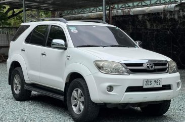 White Toyota Fortuner 2006 for sale in Automatic