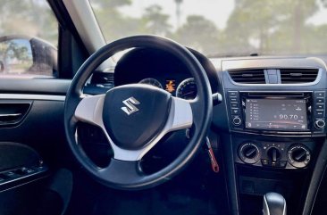 White Suzuki Swift 2017 for sale in Automatic