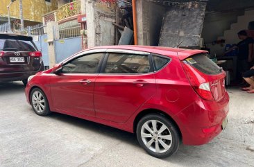 White Hyundai Accent 2013 for sale in Pateros