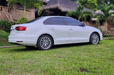 White Volkswagen Jetta 2016 for sale in Quezon City