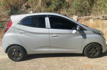 Sell White 2017 Hyundai Accent in Rizal