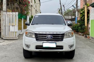 Selling White Ford Everest 2010 in Manila