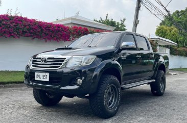 White Toyota Hilux 2013 for sale in Parañaque