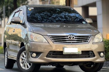 White Toyota Innova 2012 for sale in Manual