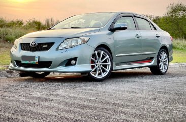 Selling Silver Toyota Corolla altis 2009 in Muntinlupa