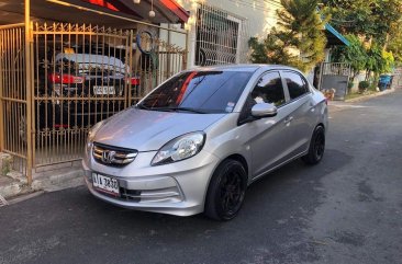 White Honda Brio amaze 2015 for sale in Pasig