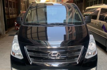 White Hyundai Starex 2016 for sale in Automatic