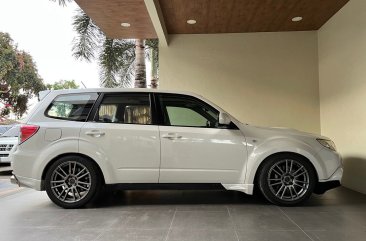 Sell Pearl White 2010 Subaru Forester in Carmona