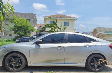 Sell White 2020 Honda Civic in Santa Rosa