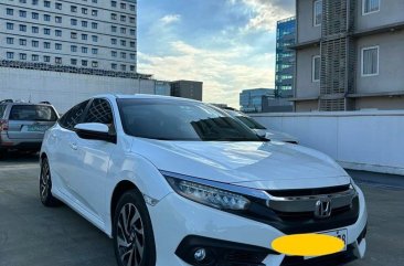 White Honda Civic 2018 for sale in Automatic