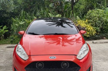 White Ford Fiesta 2014 for sale in Automatic