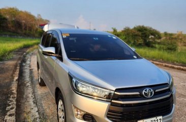 White Toyota Innova 2019 for sale in Manual