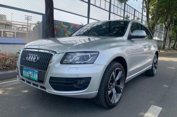 Selling White Audi Q5 2012 in Pasig