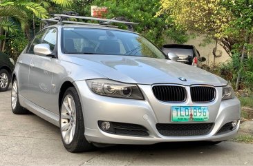 Sell White 2011 Bmw 318I in Las Piñas