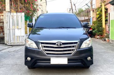 White Toyota Innova 2014 for sale in Manila