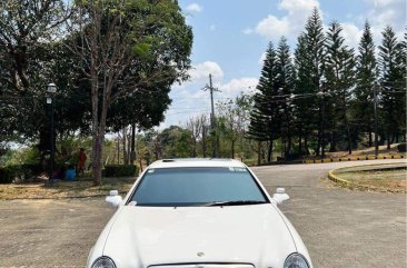 White Mercedes-Benz 320 2000 for sale in Makati