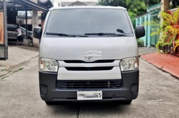 2016 Toyota Hiace  Commuter 3.0 M/T in Bacoor, Cavite