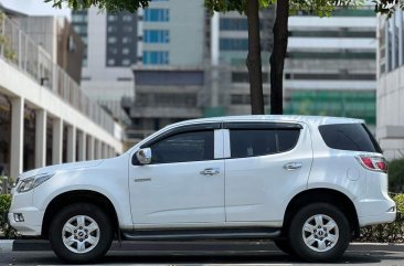 Selling White Chevrolet Trailblazer 2015 in Makati